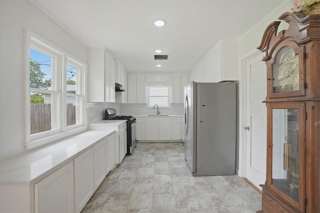 1049 Deforrest St, Corpus Christi, TX 78404