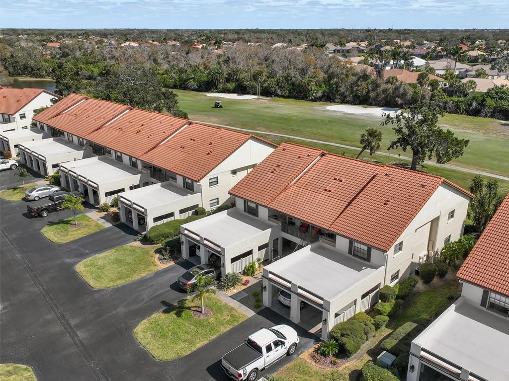 Image 26 of property listing at 754 AVENIDA ESTANCIA 160, Venice, FL 34292