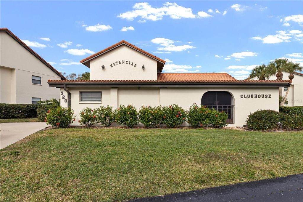 Image 31 of property listing at 754 AVENIDA ESTANCIA 160, Venice, FL 34292