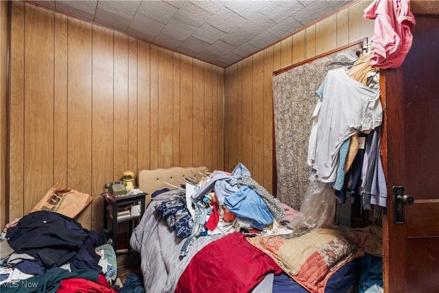 1146 Wooster Road N, Barberton, OH 44203