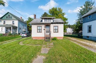 1146 Wooster Road N, Barberton, OH 44203