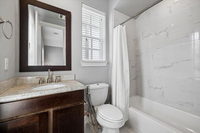 1242 W 23rd Street, Houston, TX 77008