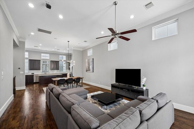 1242 W 23rd Street, Houston, TX 77008