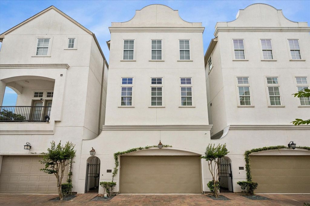 1242 W 23rd Street, Houston, TX 77008