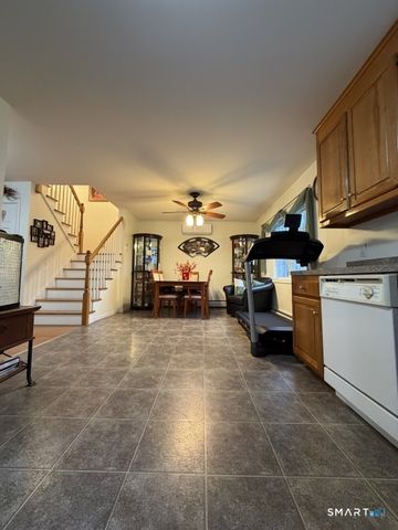 5 Thamesview Road, Norwich, CT 06360