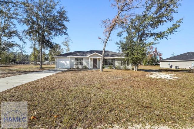 368 Whispering Pines Road, Jesup, GA 31545