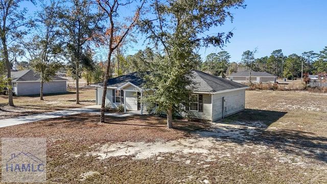 368 Whispering Pines Road, Jesup, GA 31545