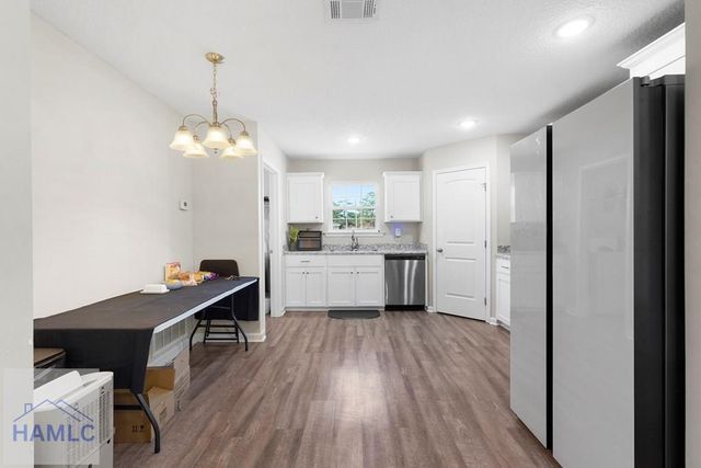 368 Whispering Pines Road, Jesup, GA 31545