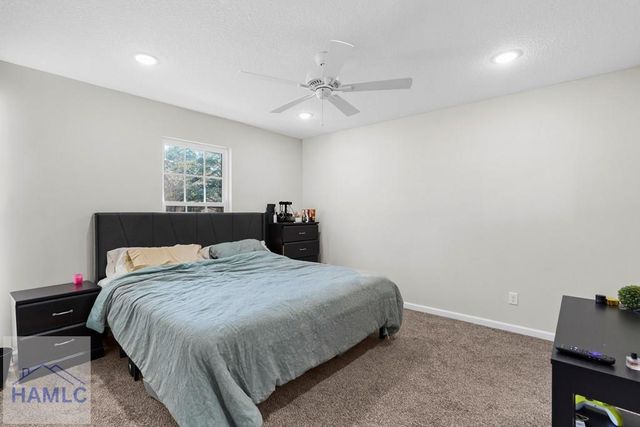 368 Whispering Pines Road, Jesup, GA 31545