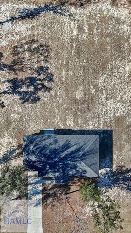 368 Whispering Pines Road, Jesup, GA 31545