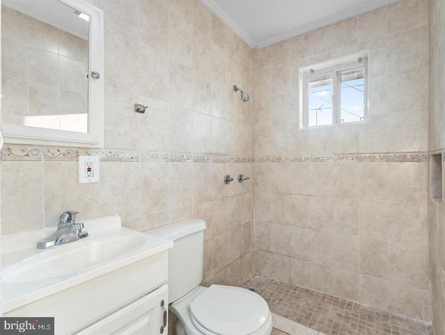 252 G ST, Carneys Point, NJ 08069