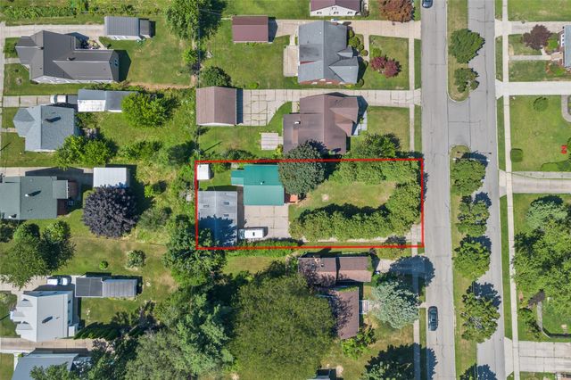 3832 SUNSET Boulevard, Erie, PA 16504