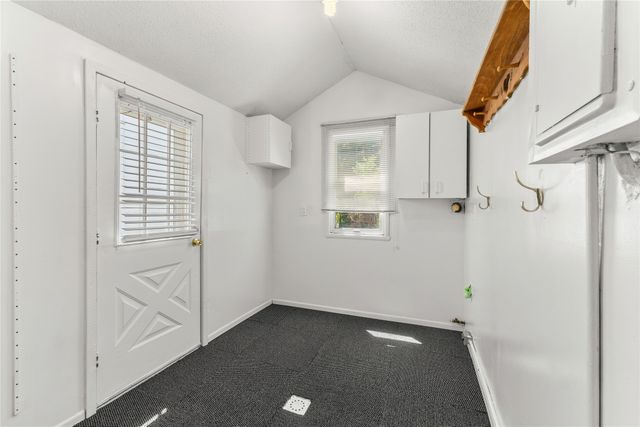 3832 SUNSET Boulevard, Erie, PA 16504