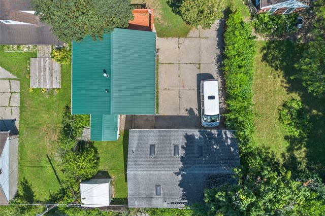 3832 SUNSET Boulevard, Erie, PA 16504