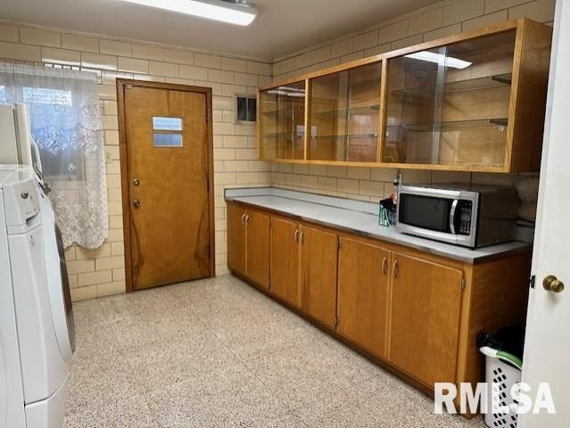 1903 MOUND Road, Jacksonville, IL 62650