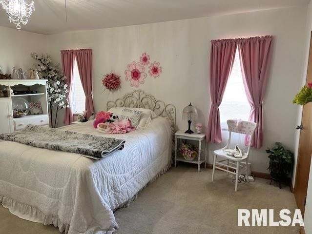 1903 MOUND Road, Jacksonville, IL 62650