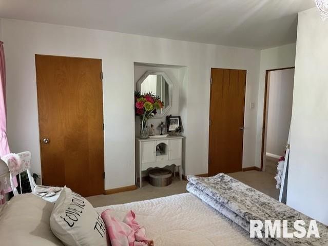 1903 MOUND Road, Jacksonville, IL 62650