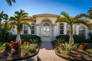 1649 McIlvaine CT, Marco Island, FL 34145