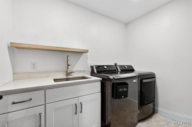 4 Lakeway Court, Defiance, MO 63341