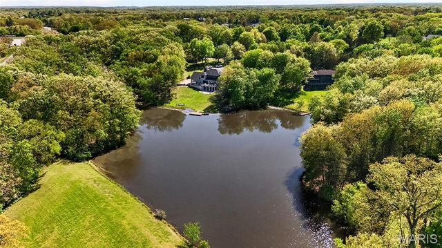 4 Lakeway Court, Defiance, MO 63341