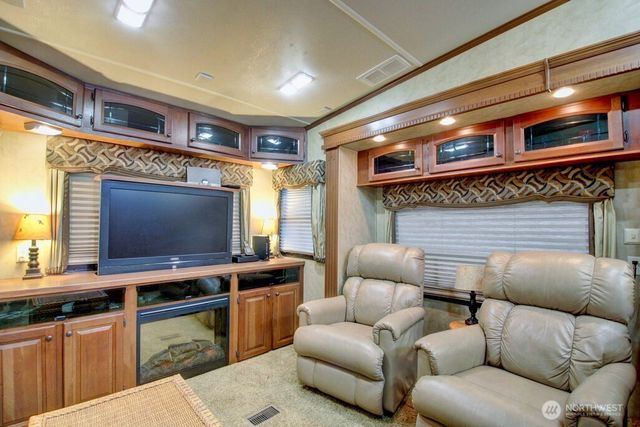 245 Schinn Canyon Court, Deming, WA 98244