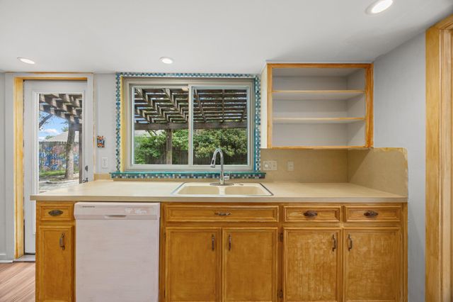 11913 Millwright PKWY, Austin, TX 78750