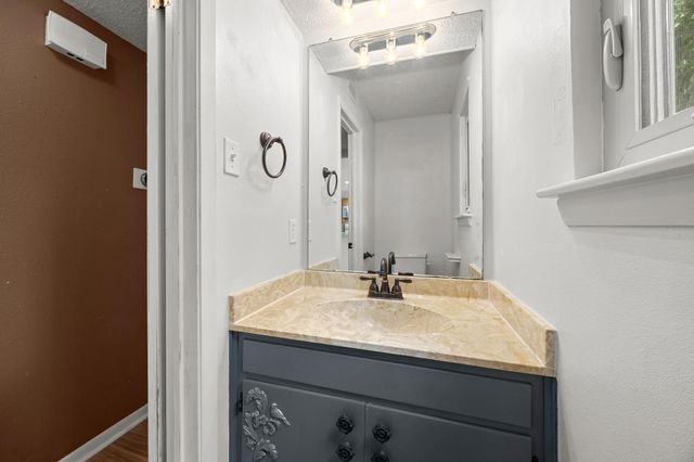 11913 Millwright PKWY, Austin, TX 78750