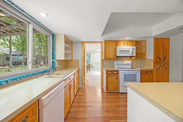 11913 Millwright PKWY, Austin, TX 78750