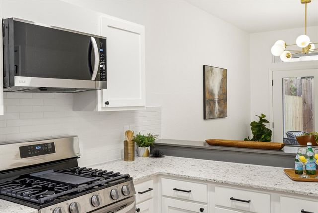 8320 Greenslope DR B, Austin, TX 78759