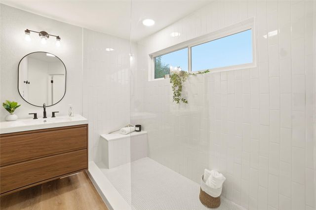 8320 Greenslope DR B, Austin, TX 78759