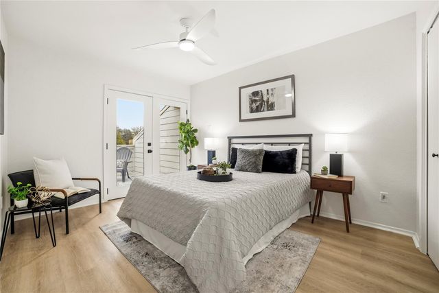 8320 Greenslope DR B, Austin, TX 78759