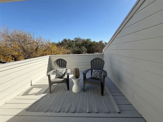 8320 Greenslope DR B, Austin, TX 78759