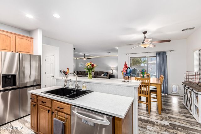 16788 W TETHER Trail, Surprise, AZ 85387