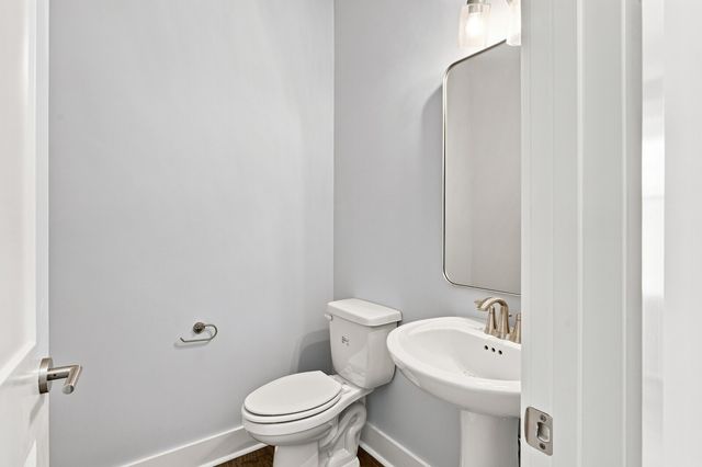 2093 Conductor Ln, Thompsons Station, TN 37179