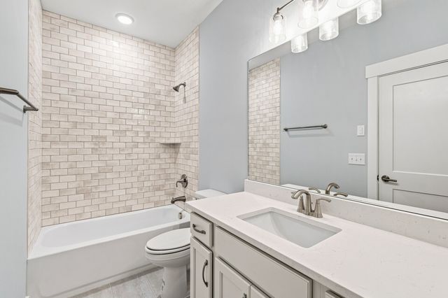 2093 Conductor Ln, Thompsons Station, TN 37179