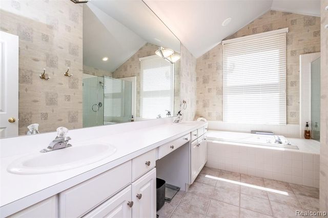 21579 Trent Court, Novi, MI 48375