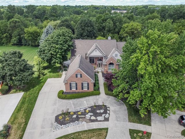 21579 Trent Court, Novi, MI 48375