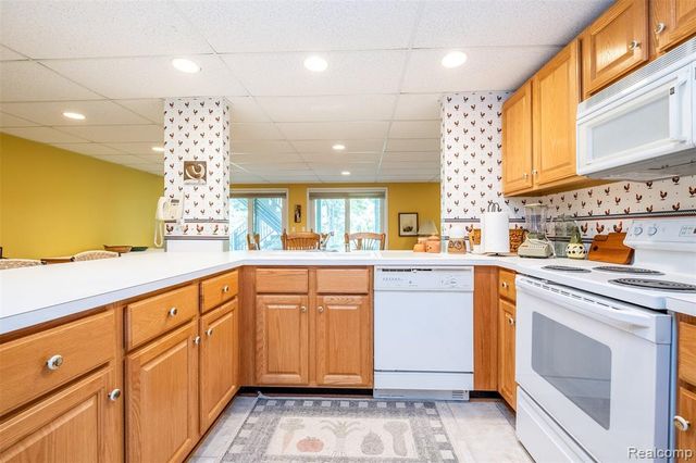 21579 Trent Court, Novi, MI 48375