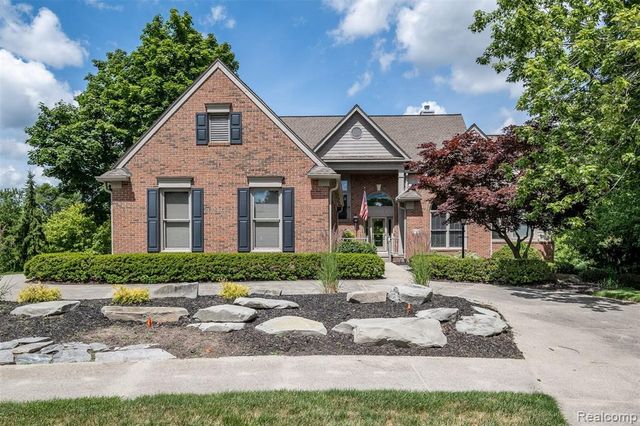 21579 Trent Court, Novi, MI 48375
