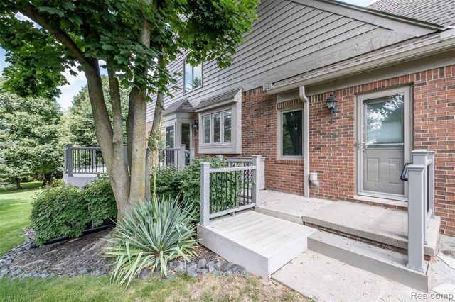 21579 Trent Court, Novi, MI 48375