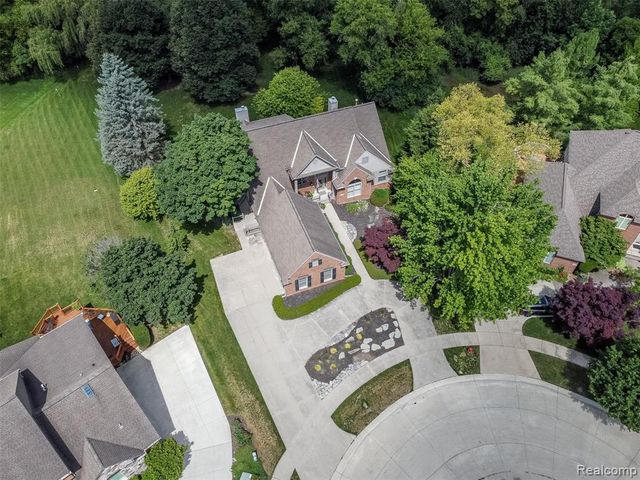 21579 Trent Court, Novi, MI 48375