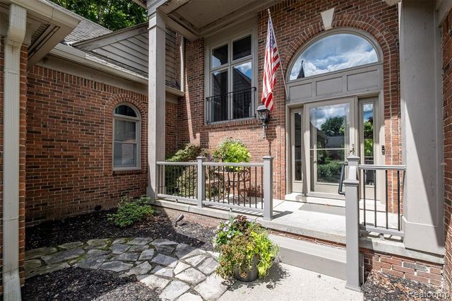 21579 Trent Court, Novi, MI 48375