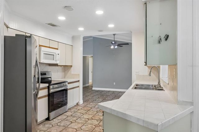 117 HOMEWOOD DRIVE, Winter Haven, FL 33880