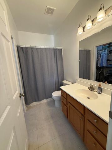 1044 Metz Court, Hobart, IN 46342