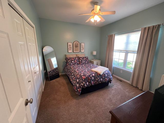 1044 Metz Court, Hobart, IN 46342
