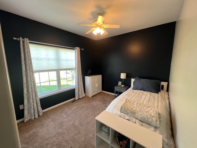 1044 Metz Court, Hobart, IN 46342