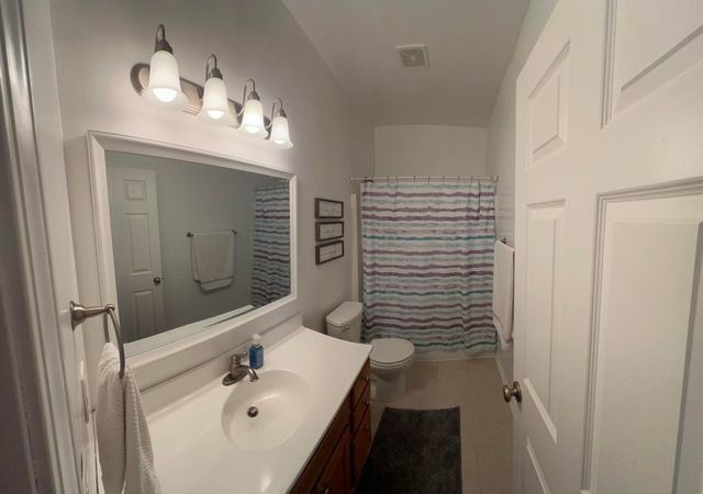 1044 Metz Court, Hobart, IN 46342