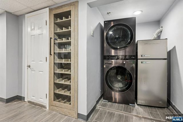 28 South Drive, Rochelle Park, NJ 07662