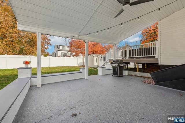 28 South Drive, Rochelle Park, NJ 07662