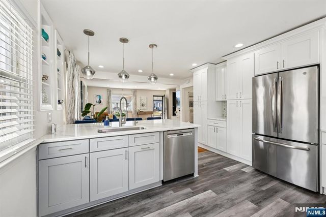 28 South Drive, Rochelle Park, NJ 07662